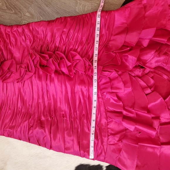 Cuban Ruffled Dress - Picture 6 of 8